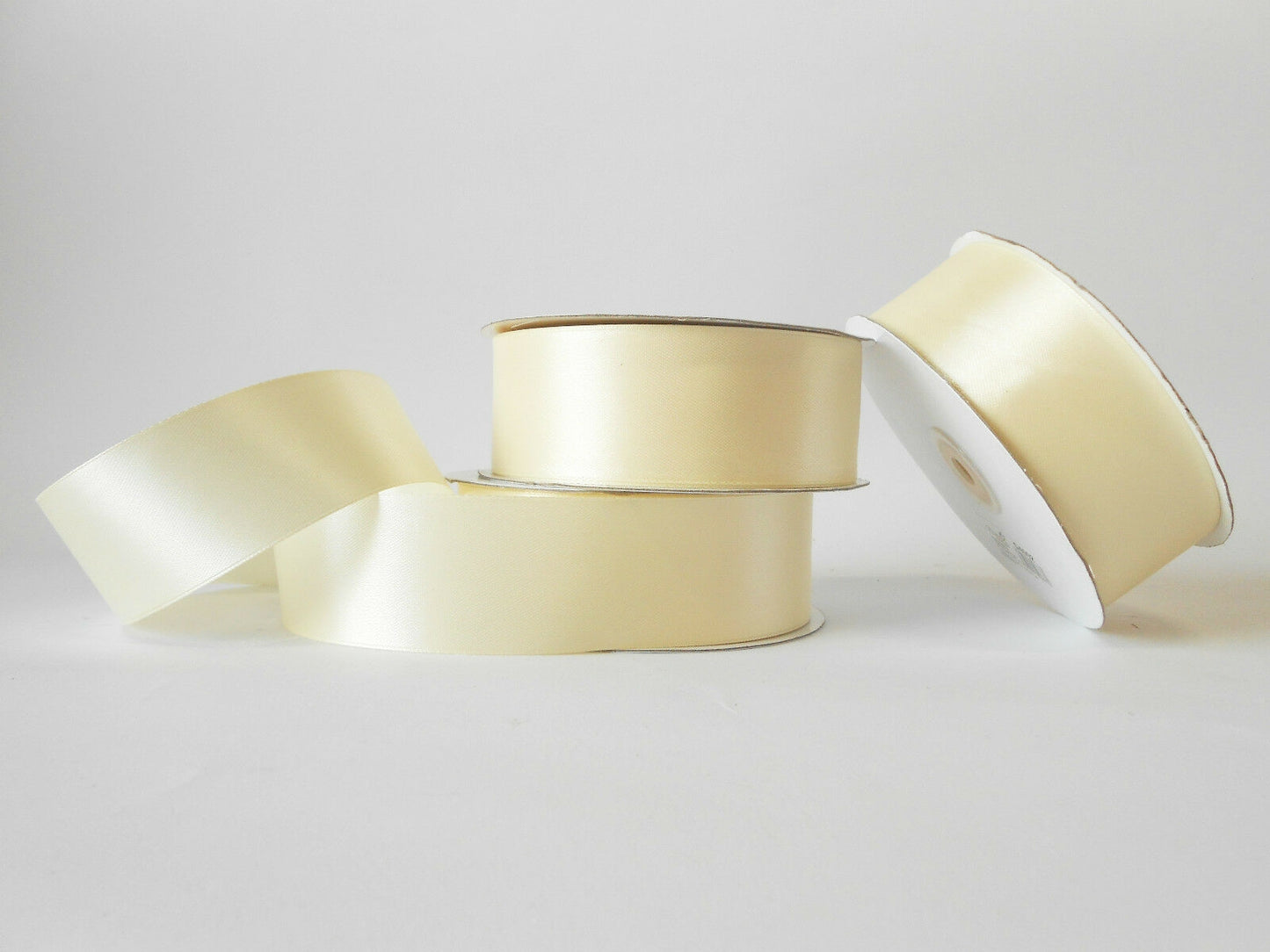 Nastro Doppio Raso Panna 15/16mm x 50 mt